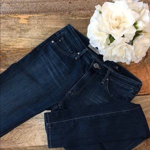 AG The Middi Mid Rise Legging Jean